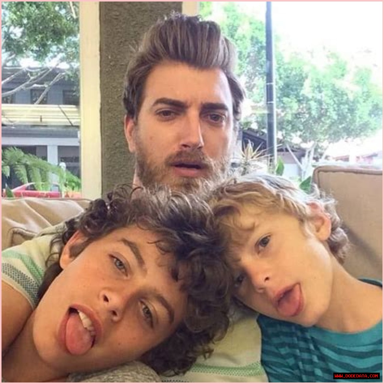Exploring The Life Of Rhett McLaughlin's Son: A Glimpse Into Family And Legacy